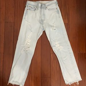 LEVIS distressed light wash jeans